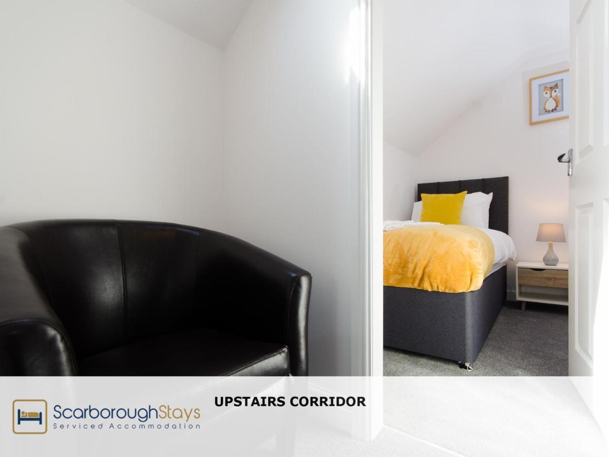Candler Lodge - 3 Bedroom Townhouse With Parking - Patio Area & Seating Scarborough Exterior photo
