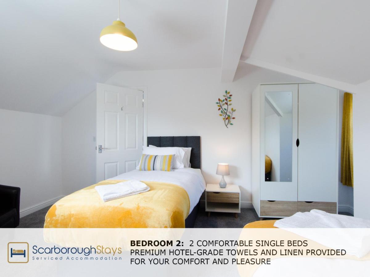 Candler Lodge - 3 Bedroom Townhouse With Parking - Patio Area & Seating Scarborough Exterior photo