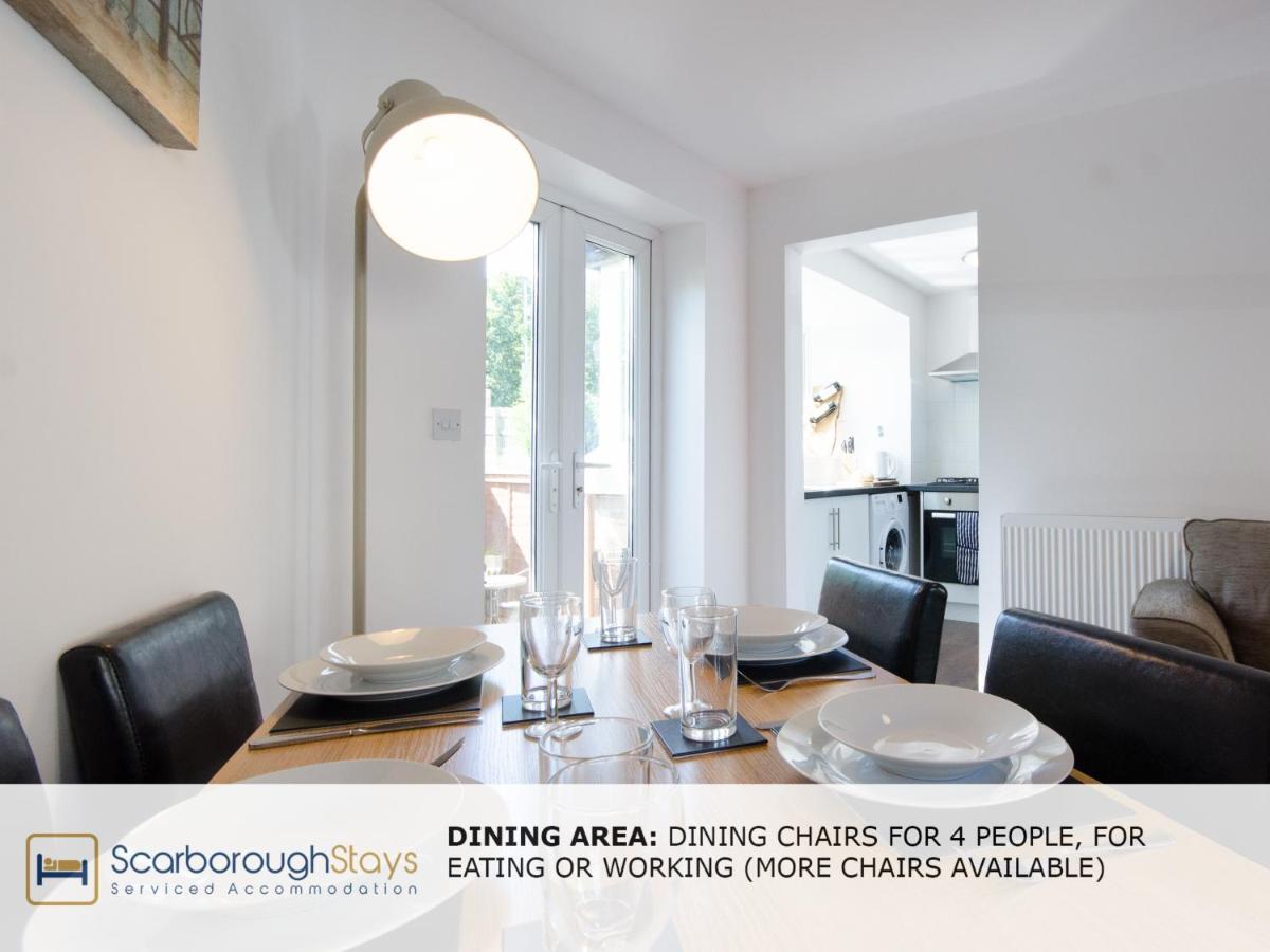 Candler Lodge - 3 Bedroom Townhouse With Parking - Patio Area & Seating Scarborough Exterior photo