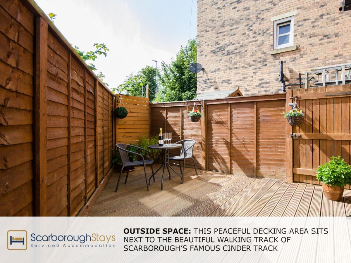 Candler Lodge - 3 Bedroom Townhouse With Parking - Patio Area & Seating Scarborough Exterior photo