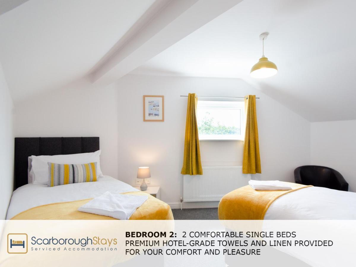 Candler Lodge - 3 Bedroom Townhouse With Parking - Patio Area & Seating Scarborough Exterior photo
